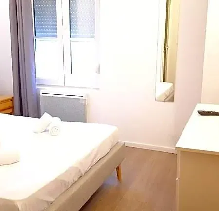 Hotel- Restaurant Le Saint Quentin Hotel